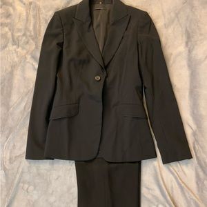 2 PC Black ELIE TAHARI Pantsuit Size 2 🔥🔥🔥🔥